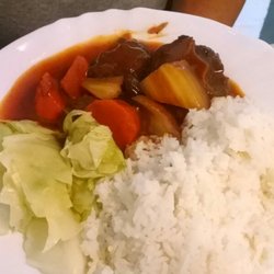 自己友 - Oxtail in red wine sauce
