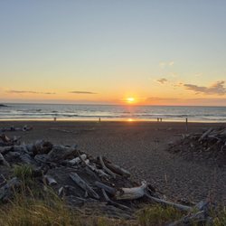 Wally's Travel Planner - Ocean Shores, WA.