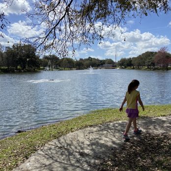 Tuscawilla Park - Walking the path around the lake. Beautiful day too! - Parks Near Me - Ocala, Florida