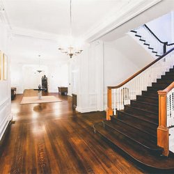 Eastover Estate & Eco-Village - Mansion Lobby
