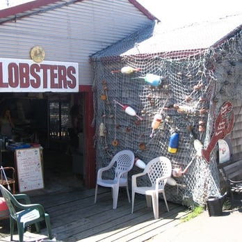 Morrison's Lobsters - Front of Morrison's - Seafood Near Me - Kittery, Maine