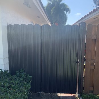 CB Fencing Solutions - Side gate - Fences & Gates Near Me