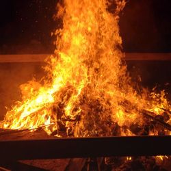 Alderwood-MD - Enjoy the bonfire and stay warm