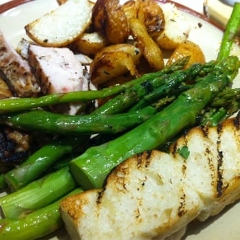 Urban Plates - $10 - chicken hot plate w rosemary potatoes and asparagus - New American Near Me - Irvine, California Urban Plates - $10 - chicken hot plate w rosemary potatoes and asparagus - New American Near Me - Irvine, California