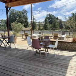 Hubba Wines - Outside Patio