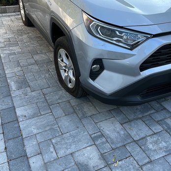 Going Roadside Service - Toyota flat tire - Roadside Assistance Near Me Going Roadside Service - Toyota flat tire - Roadside Assistance Near Me