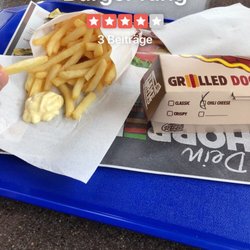Burger King - Grillen Chili Cheese Dog Menü. Für 3,99€ kann man nicht meckern.