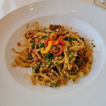 Kapa Hale - Tagliatelle alla pork guisantes - Hawaiian Near Me - Honolulu, Hawaii Kapa Hale - Tagliatelle alla pork guisantes - Hawaiian Near Me - Honolulu, Hawaii