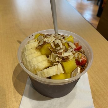 Fruit Paradise - Green Gloria Bowl - Ice Cream & Frozen Yogurt Near Me - Chicago, Illinois
