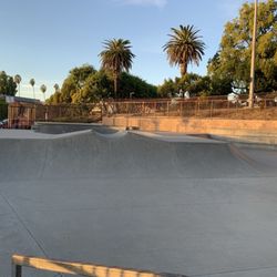 Whittier Skatepark - First time to ride here...