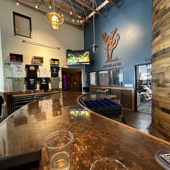 Lucky Luke Brewing - Bar - Breweries Near Me - Palmdale, California