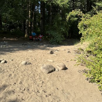 Jones Creek Day Use Area - Sandy rocky place with shade to set up chairs - Campgrounds Near Me - Tillamook, Oregon Jones Creek Day Use Area - Sandy rocky place with shade to set up chairs - Campgrounds Near Me - Tillamook, Oregon