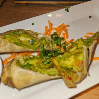 BJ's Restaurant & Brewhouse - Nothing special - New American Near Me - Bakersfield, California