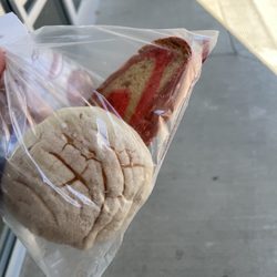 La Central Tienda Mexicana - sweet bread