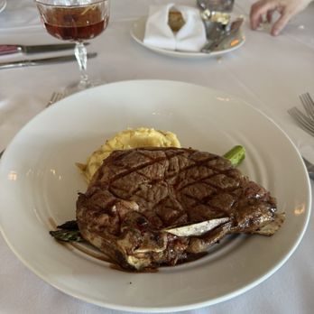 Palisade - Steak w/asparagus and mashed potatoes. - Seafood Near Me - Seattle, Washington