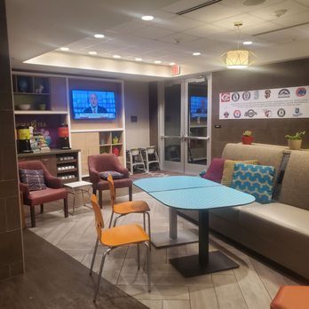 Home2 Suites by Hilton Gilbert - Hotels Near Me - Gilbert, Arizona