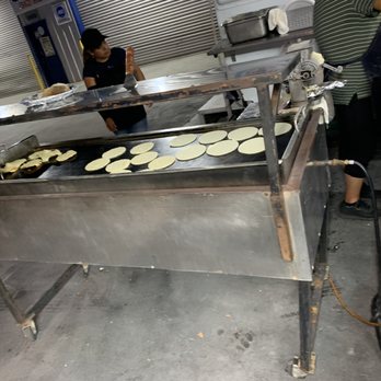 Tacos Los Carnales - Fresh tortillas - Mexican Near Me Tacos Los Carnales - Fresh tortillas - Mexican Near Me