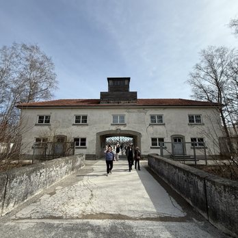 KZ-Gedenkstätte Dachau - entrance - Museums Near Me - Dachau, BY
