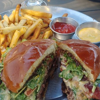 Eureka! - Fresno Fig Burger - American Near Me - Hawthorne, California