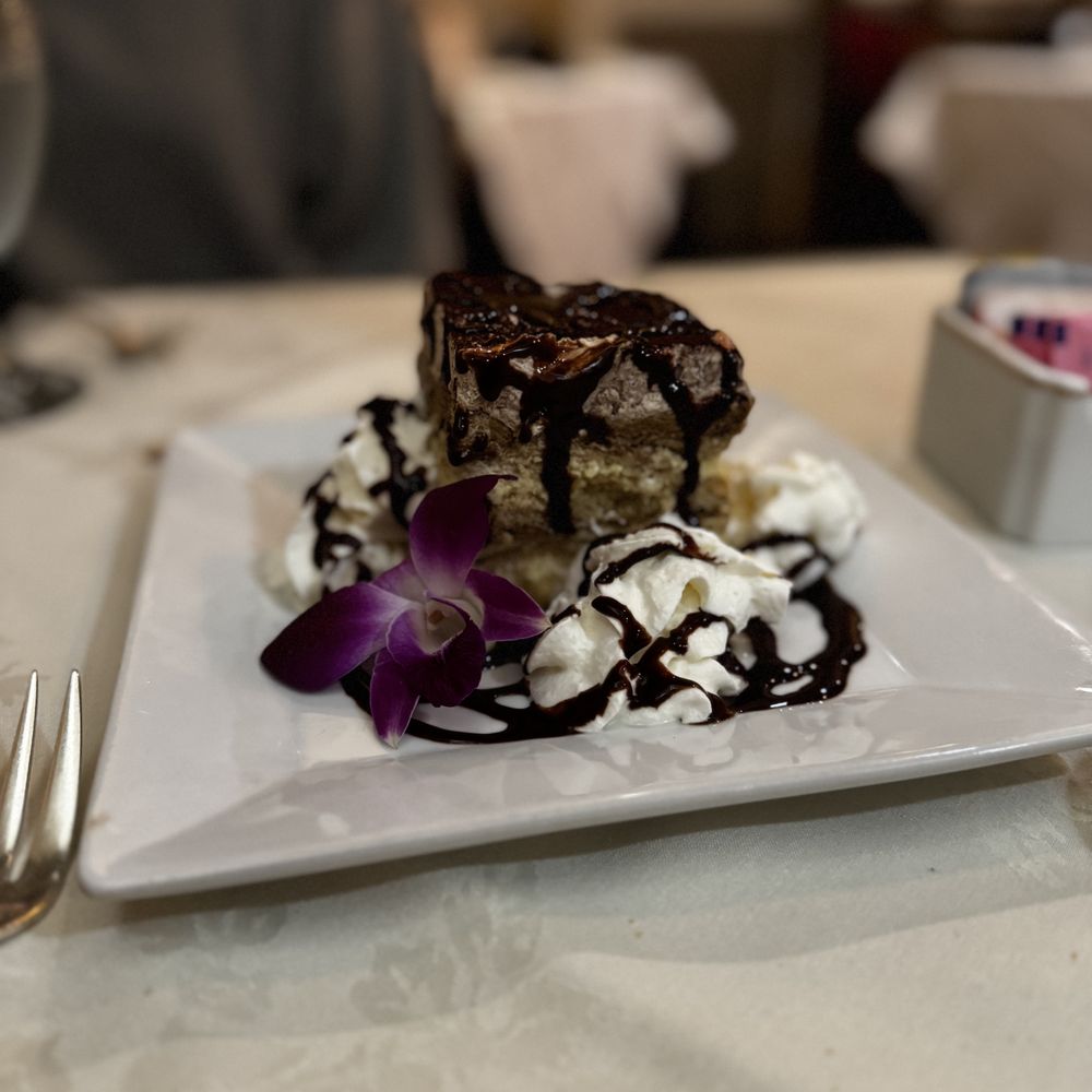 Joseph Tambellini Restaurant - Tiramisu - Italian Near Me - Pittsburgh, Pennsylvania Joseph Tambellini Restaurant - Tiramisu - Italian Near Me - Pittsburgh, Pennsylvania