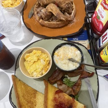 Augie's Breakfast Bar - Breakfast & Brunch Near Me - Atlanta, Georgia
