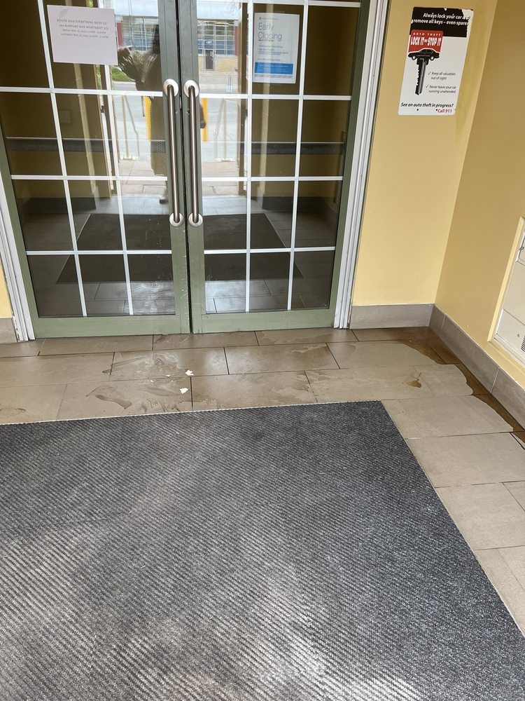 GRAND LOWRY LOFTS Updated September 2024 28 Photos & 20 Reviews 200 Rampart Way, Denver