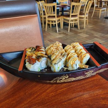 Shin Restaurant - Thai Near Me - Long Beach, California