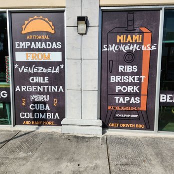 Empanada Harry's Bakery and Cafe - Venezuelan Near Me - Miami, Florida Empanada Harry's Bakery and Cafe - Venezuelan Near Me - Miami, Florida