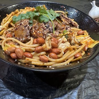 Chili Square - 麻辣牛肉捞粉 - Chinese Near Me - Quincy, Massachusetts