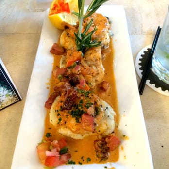 Metropolitan Kitchen & Lounge - Shrimp and Grit Cakes - New American Near Me - Annapolis, Maryland Metropolitan Kitchen & Lounge - Shrimp and Grit Cakes - New American Near Me - Annapolis, Maryland