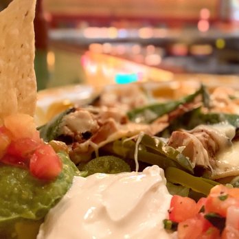 Lupe Tortilla Mexican Restaurant - Fajita Nachos con Poblanos** - Mexican Near Me - Irving, Texas Lupe Tortilla Mexican Restaurant - Fajita Nachos con Poblanos** - Mexican Near Me - Irving, Texas