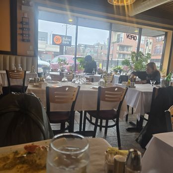 Cafe Istanbul - Turkish Near Me - Chicago, Illinois