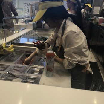 Golden Bubbles - Waffles Near Me - Toronto, Ontario