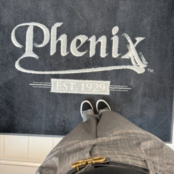 Phenix Salon Suites - Orlando - Hair Salons Near Me - Orlando, Florida Phenix Salon Suites - Orlando - Hair Salons Near Me - Orlando, Florida