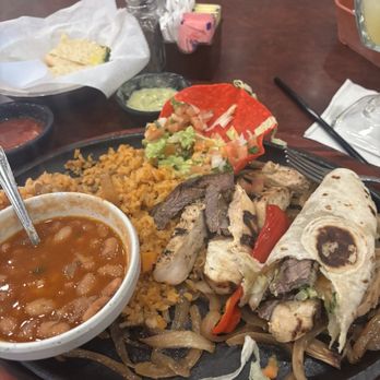 Los Cabos Mexican Grill - Combo fajitas - Mexican Near Me - Navasota, Texas Los Cabos Mexican Grill - Combo fajitas - Mexican Near Me - Navasota, Texas