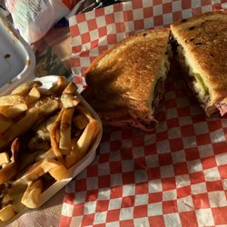 Hobo Piez - Small Poutine and Reuben Sandwich