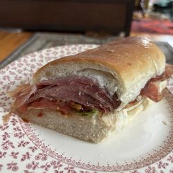 Nino's Deli & Subs