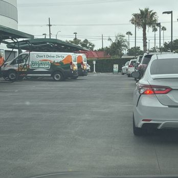 Quick Quack Car Wash - 8:10 and no cars have moved - Car Wash Near Me - Fullerton, California