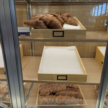 Paris Baguette - Bakeries Near Me - Bethlehem, Pennsylvania