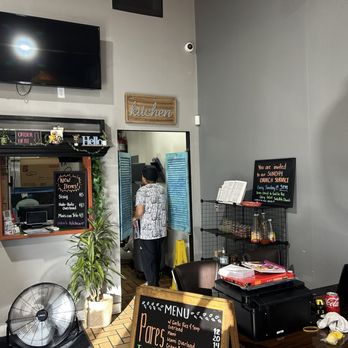 Helen's Kitchen - Front - Filipino Near Me - West Covina, California Helen's Kitchen - Front - Filipino Near Me - West Covina, California