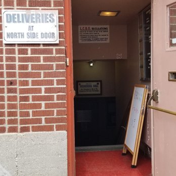 Puppy Love Yoga - Entrance from the side - Yoga Near Me - Toronto, Ontario