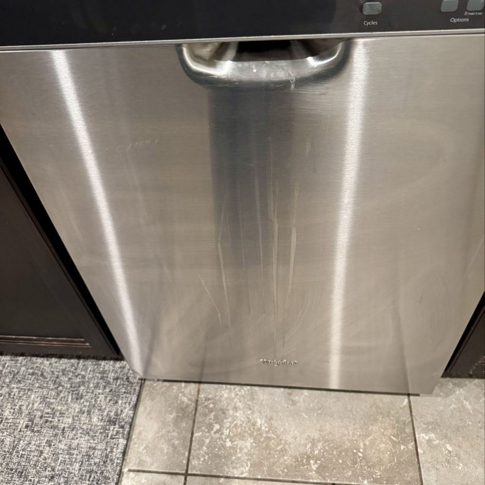 Centennial Home Cleaning - Water stains on the dishwasher - Home Cleaning Near Me - Las Vegas, Nevada Centennial Home Cleaning - Water stains on the dishwasher - Home Cleaning Near Me - Las Vegas, Nevada