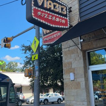 Via 313 Pizza - Pizza Near Me - Austin, Texas Via 313 Pizza - Pizza Near Me - Austin, Texas