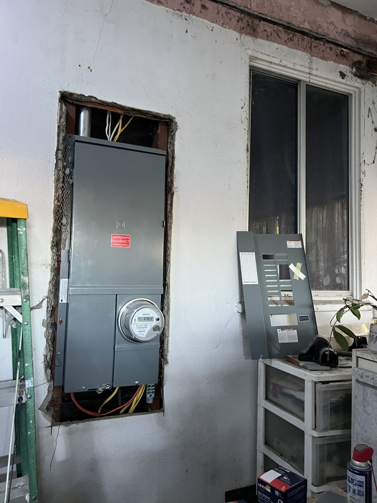 Slide of Grizzly Electric