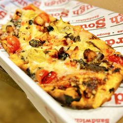Sourdough & Co. - Veggie Flatbread with chicken