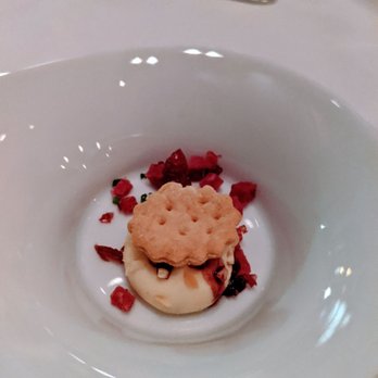 L'Etoile - New American Near Me - Madison, Wisconsin
