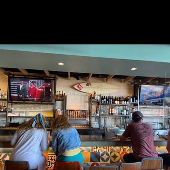 Duke's La Jolla - Bar - New American Near Me - La Jolla, California