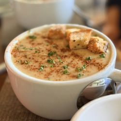 Seven Seas Bar and Grill - Clam Chowder