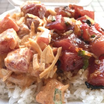 Ono Seafood - Large combo #1 and #7 - delish! - Seafood Near Me - Honolulu, Hawaii