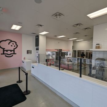 Crumbl - Westchase - Lobby - Bakeries Near Me - Houston, Texas